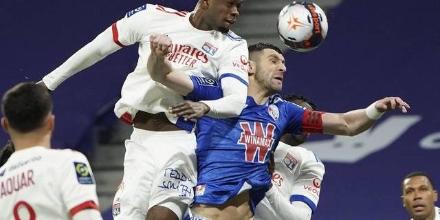 Ol Montpellier Il Ne Saute Pas Il Vole Comment L Ivoirien Sinaly Diomande At Il Pu Exploser Si Vite A Lyon Jmg Football